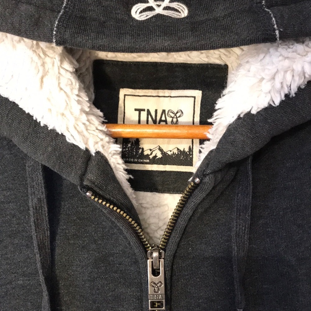 TNA (Aritzia) Sherpa Fleece Hoodie - Picture 4 of 10